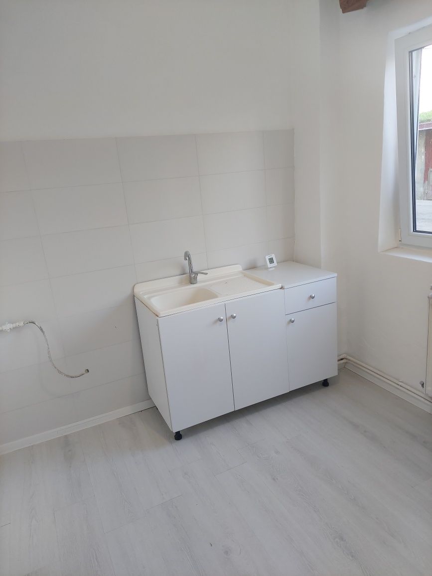 / APARTAMENT 2  Camere /  Semidec / PARTER /  RM SĂRAT  /