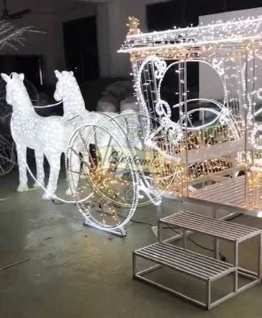 Iluminat festiv Craciun, decoratiuni luminoase primarii, hoteluri