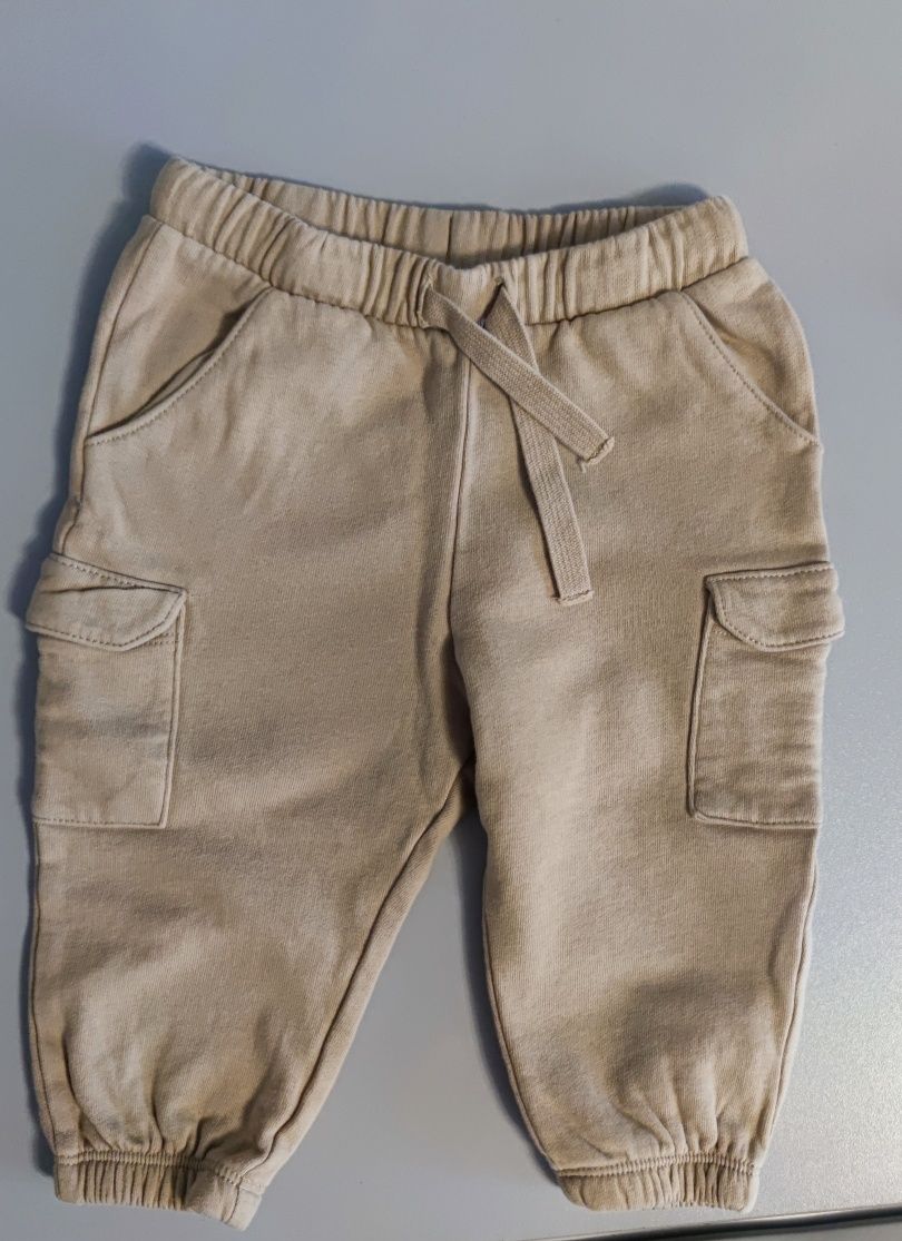 Haine bebe, pantaloni și bluză, marca H&M! Mărimea 74 (6-9 luni)