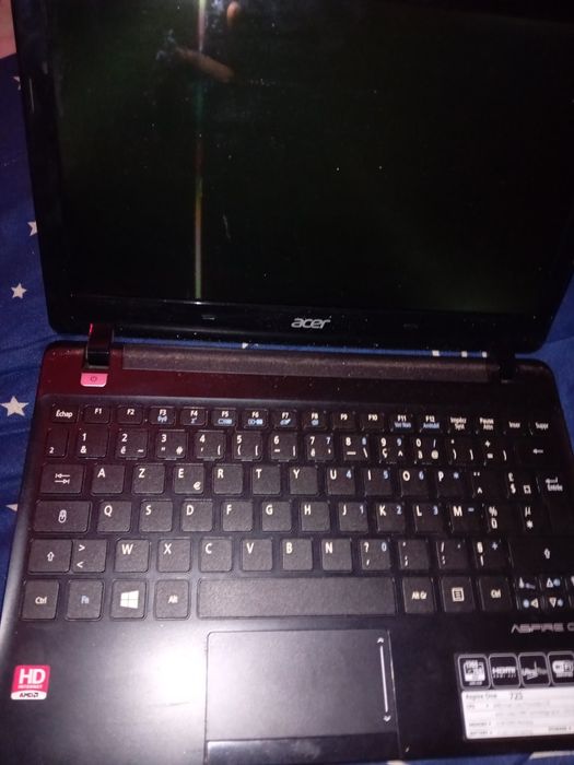 Vând laptop aspire one urgent ‼️