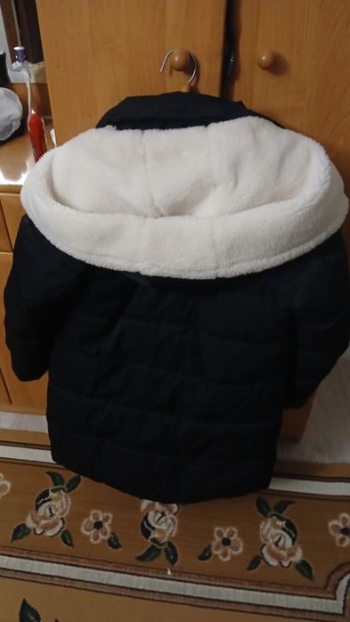 Продам куртки детские