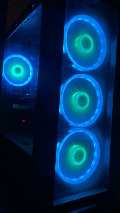 Vand PC 1700 negociabil,GTX 1660 super 8 GB RAM