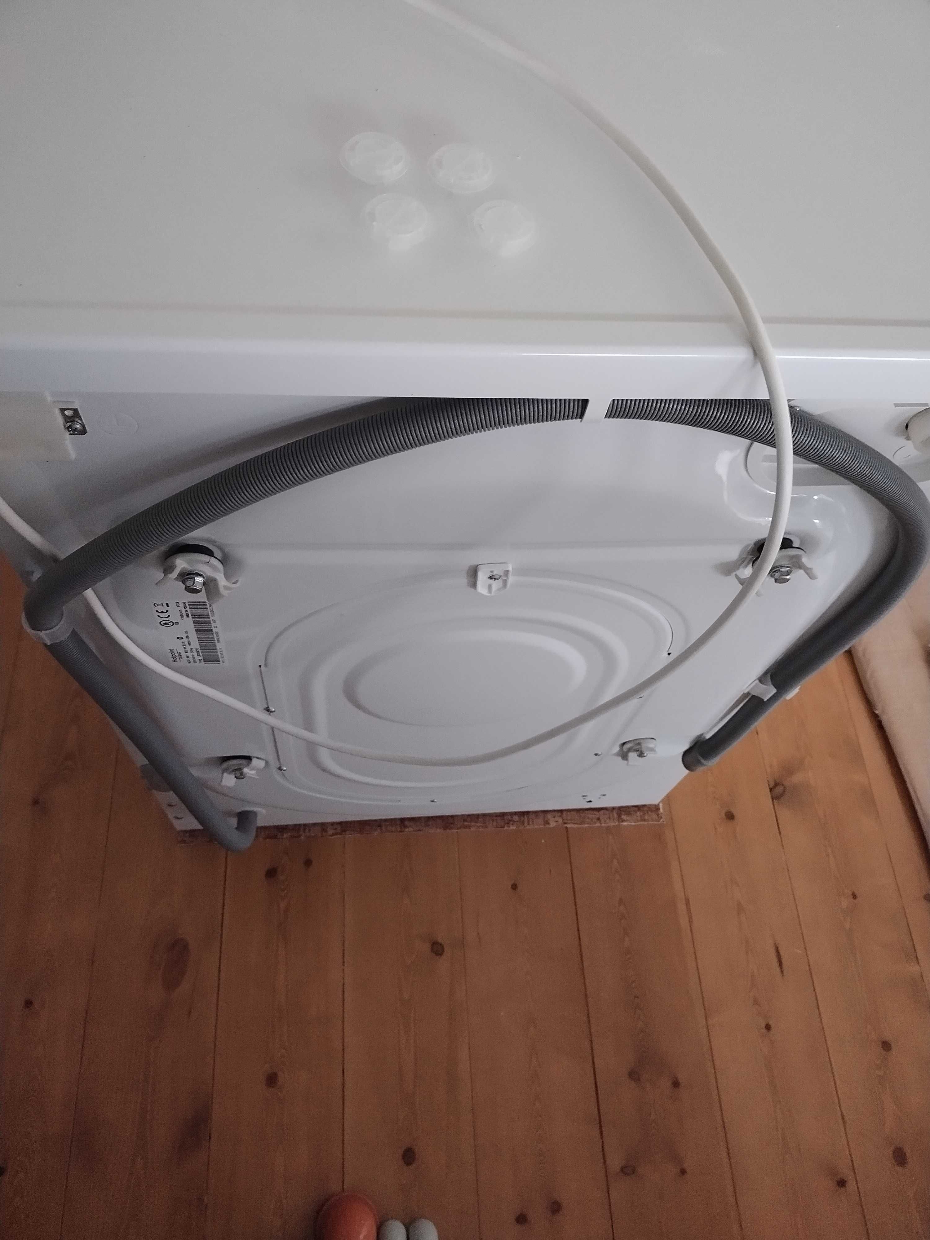 Пералня Hotpoint ARISTON