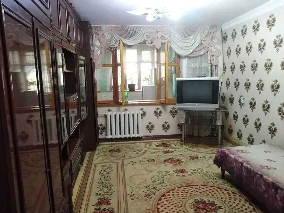 Ипотекага Срочна 3 хонали квартира сотилади.