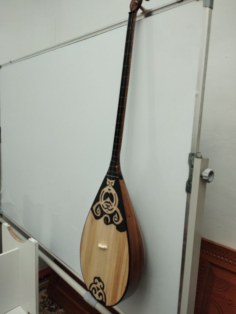 Домбыра. Күй. Аспаб. Музыкалық аспаб
