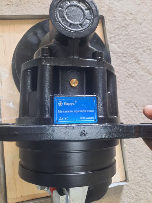 Шумахер редуктор сотилади