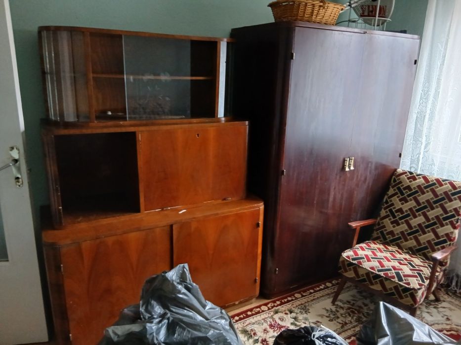 Ofer servicii de transport si debarasari