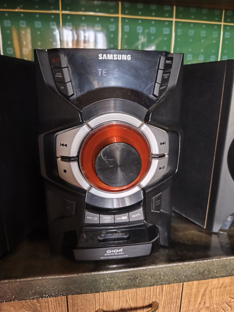 Продам музыкальный центр Samsung