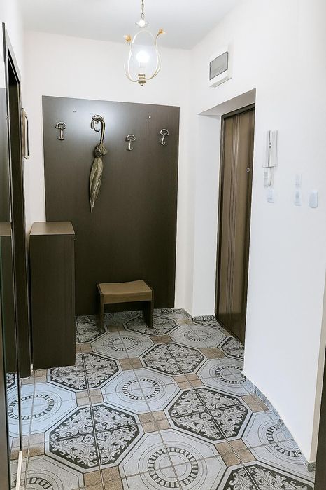 Дава се под наем Тристаен апартамент в Пловдив, Център - 65 кв.м за 382.5 € - Снимка #5