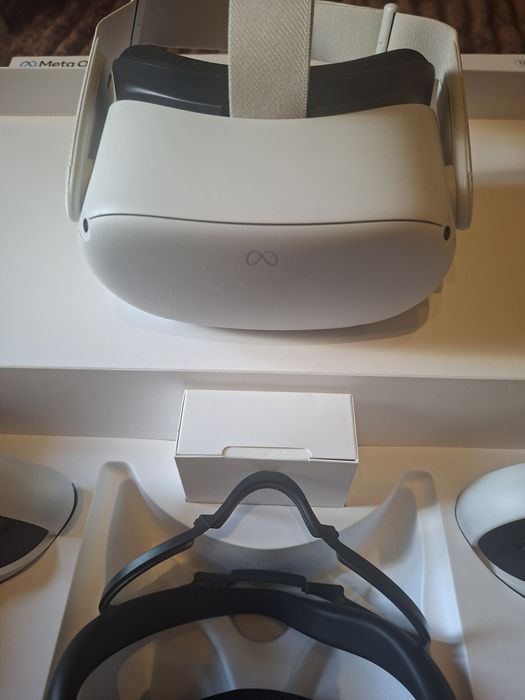 VR meta Quest 2 очила 128 gb