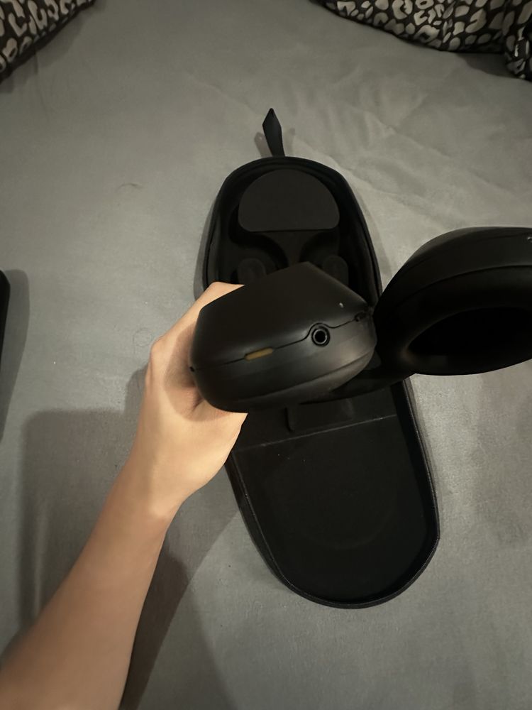 Безжични слушалки с микрофон Sony - WH-1000XM5, ANC, черни
