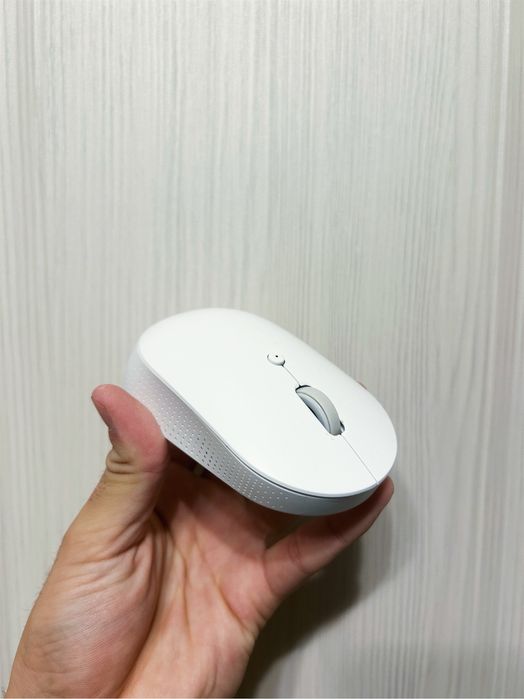 Беспроводная мышь Xiaomi Dual Mode (2.4G + Bluetooth).