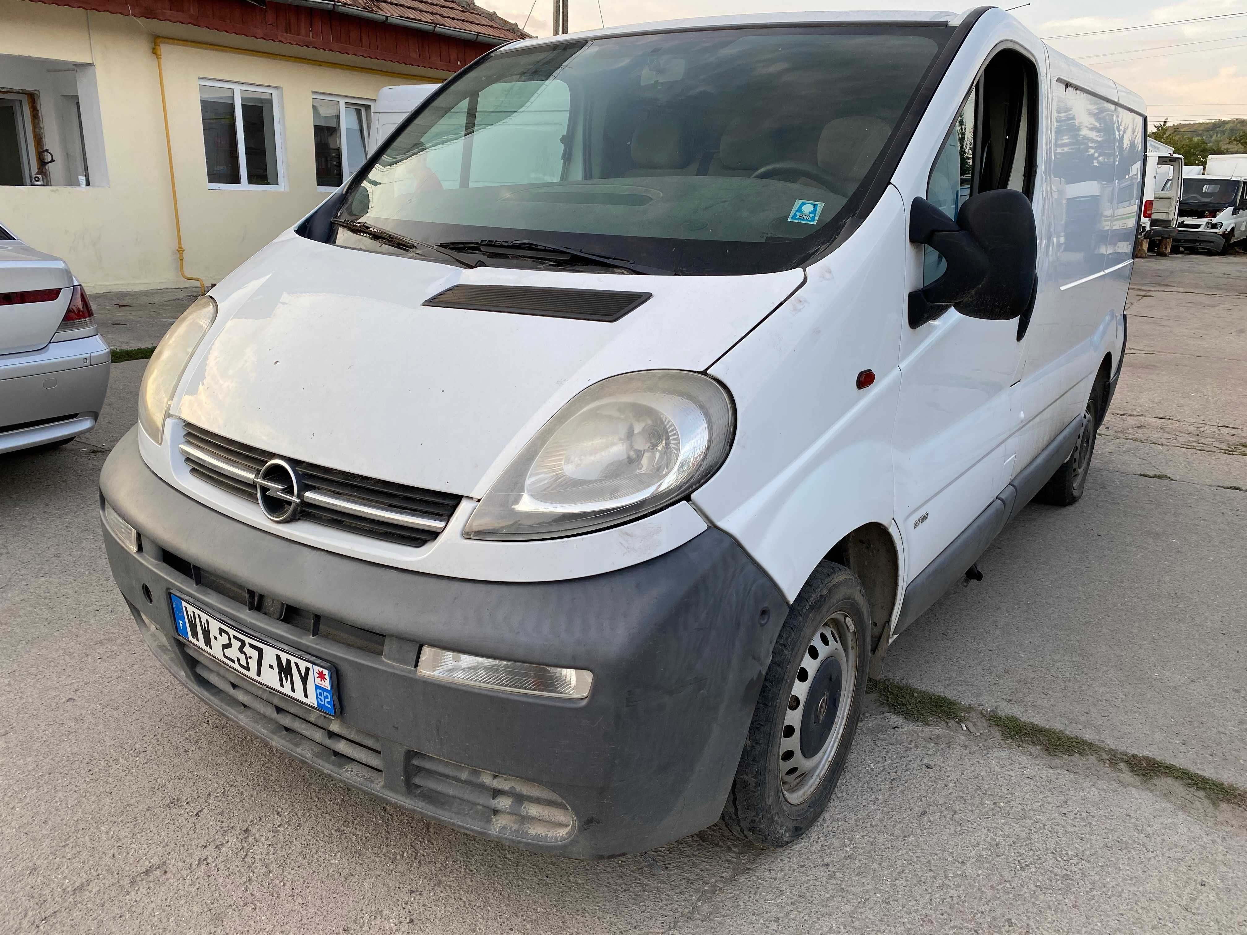 MOTOR OPEL VIVARO 1.9 DTI 2006 74 KW 101 cp tip F9Q 760 euro 3