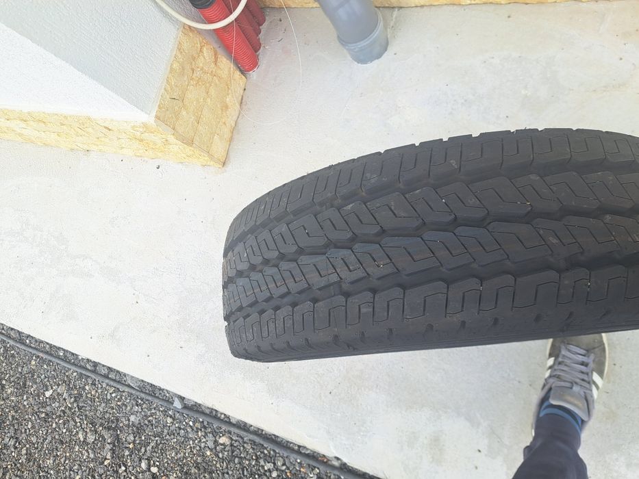 Anvelope CONTINENTAL  MICHELIN  225 75 16 C CP