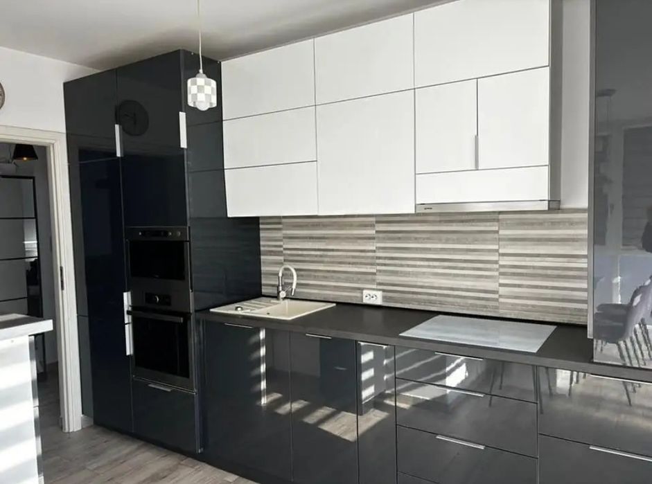 închiriez apartament 3 camere metrou Dimitrie Leonida