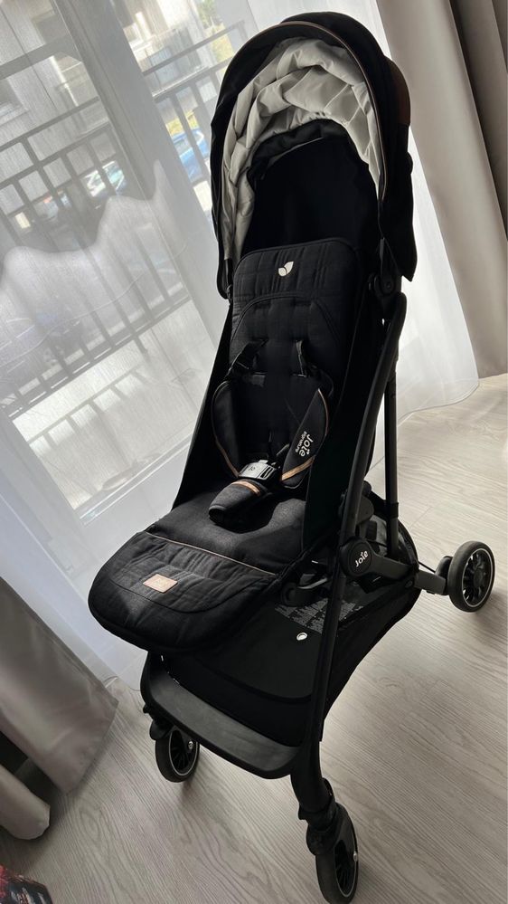 Carucior joie signature