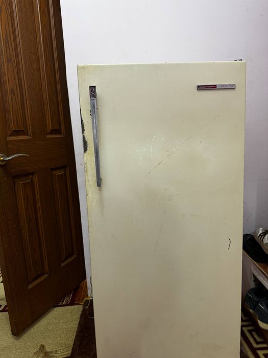 Uydan ehtiyotlab ishlatilgan, hanuzgacha juda yaxshi sovutadigan va mu