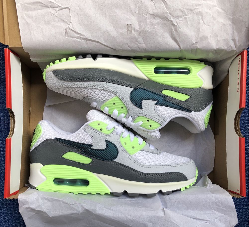 НОВИ Nike Air Max 90 ОРИГИНАЛНИ дамски маратонки 38,5 и 39