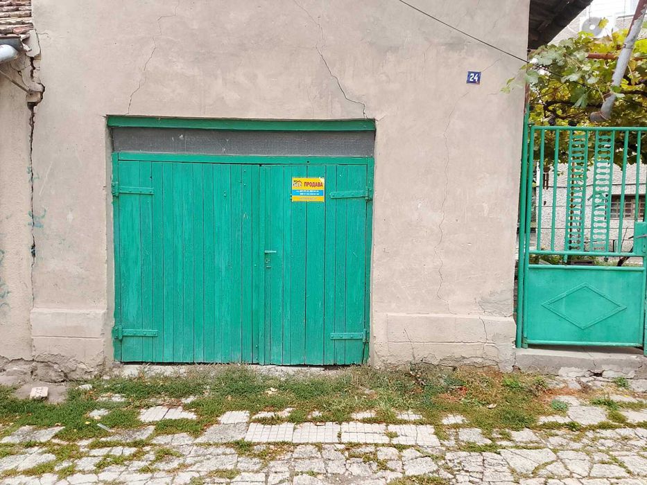 Продава се Къща в Търговище, Център - 185 кв.м за 745 €/кв.м - Снимка #3