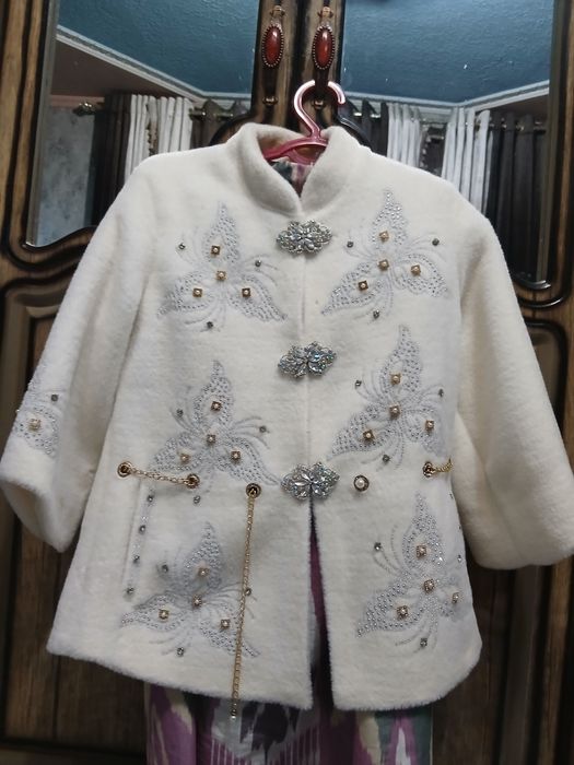 Джемпр сотилади  1 2 марта кийилган