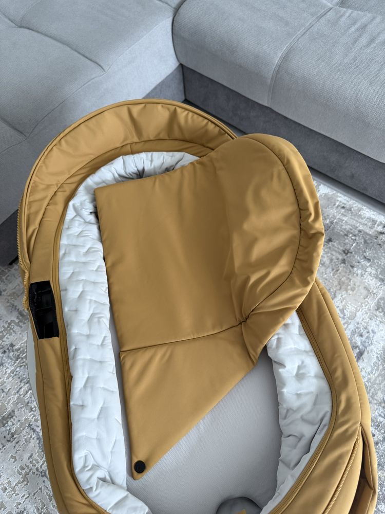 Cărucior 2 în 1 Stokke® Xplory X – Ca nou!