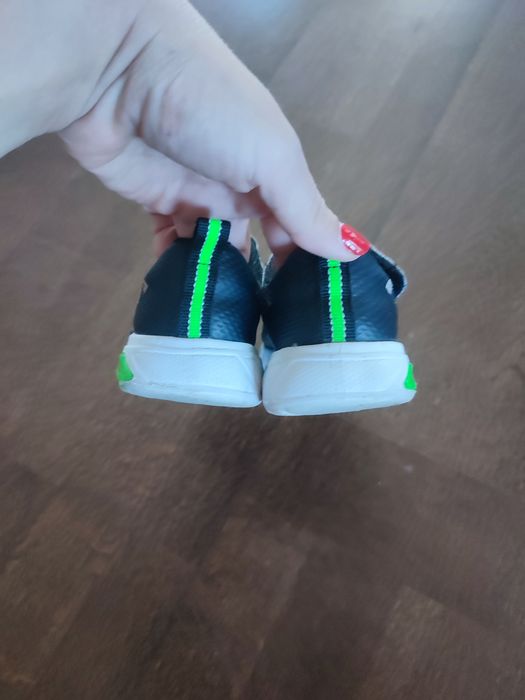 Skechers lumini mărime 23