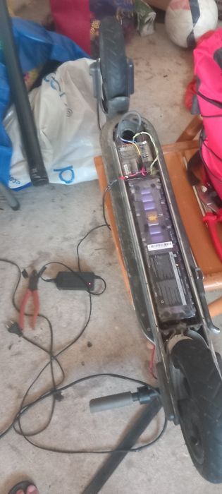 Reparații trotinete