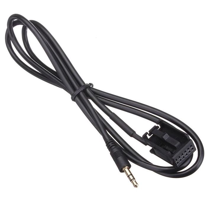 Adaptor intrare cablu auxiliar input pentru aparate mufa quadlock Ford