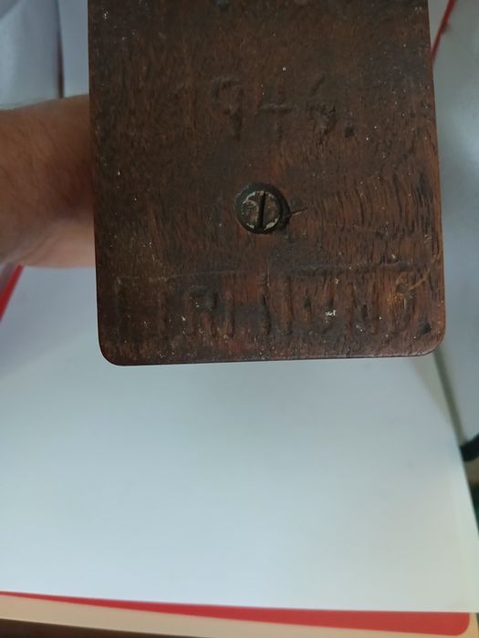 Sculptura în lemn,unicat,realizata de un soldat în 1946.