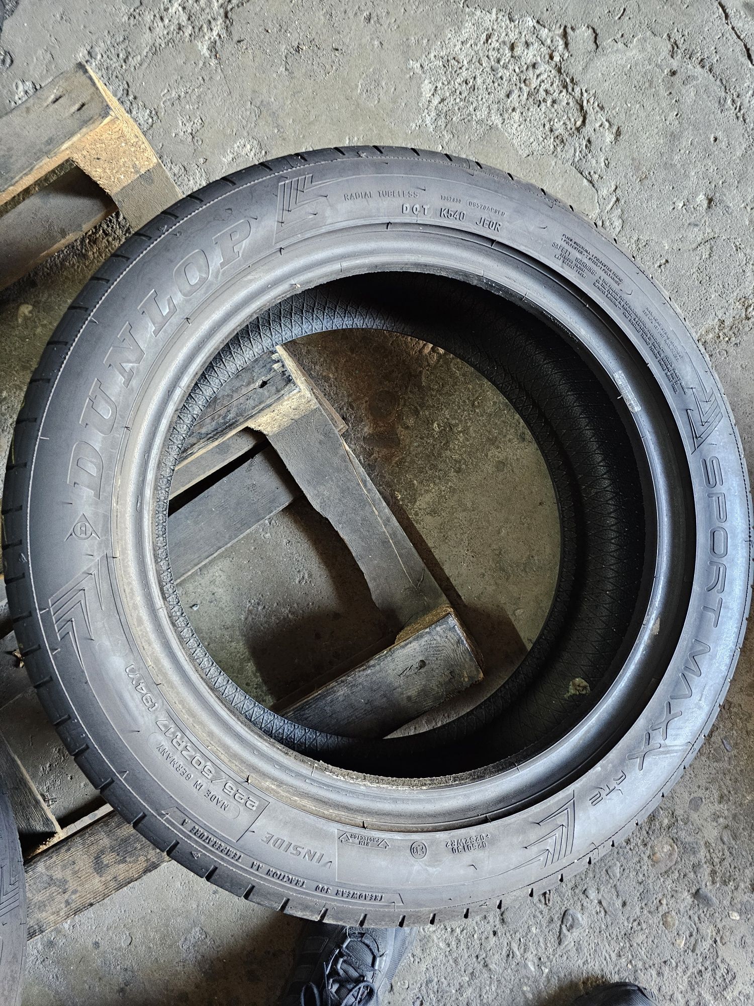 2 anvelope vara 225 50 17 Dunlop