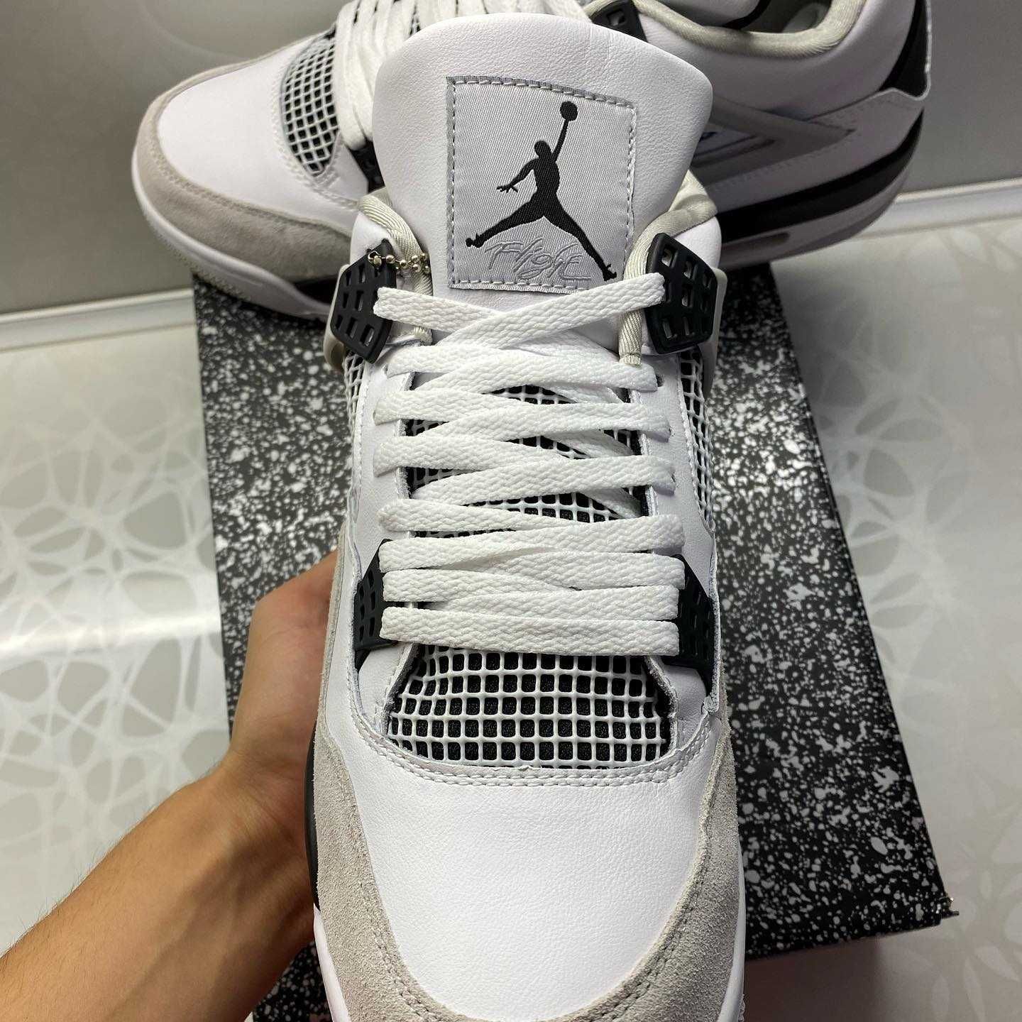 Jordan 4 Retro 'Military Black' 39,42,44