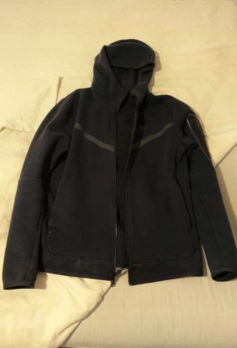 Nike tech fleece negru