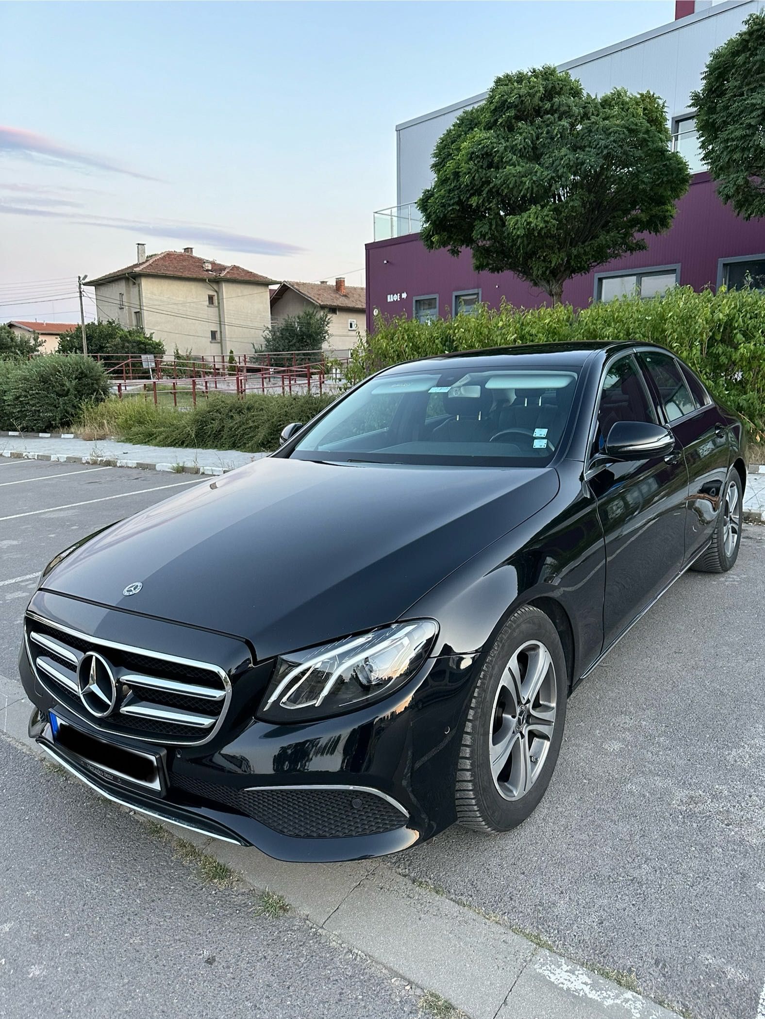 Mercedes - Benz E 220 / 2019г.