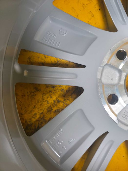 1 Janta Aliaj 5x112 17'' 7J ET 45 - NOUA OEM Skoda Karoq COD 57A601025