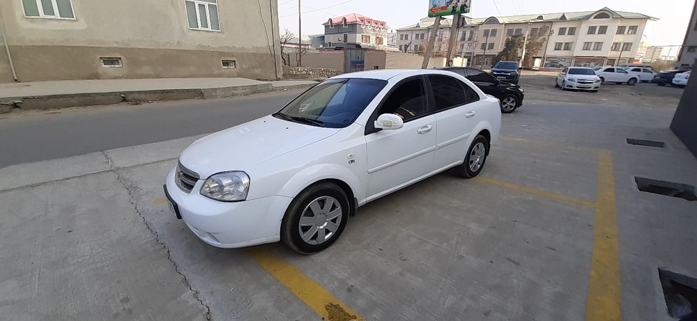 Laseti tezda sotladi