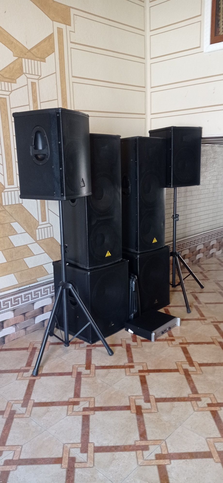 Behringer firma aparat sotiladi
