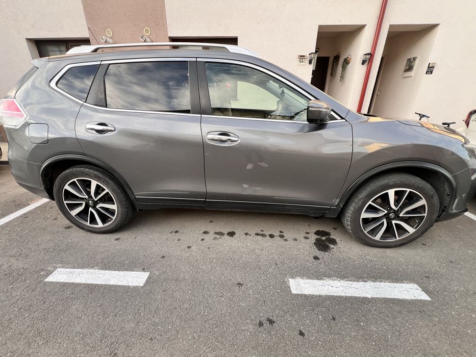 Nissan X-Trail T32, 1.6L, 4x2, echipare Tekna