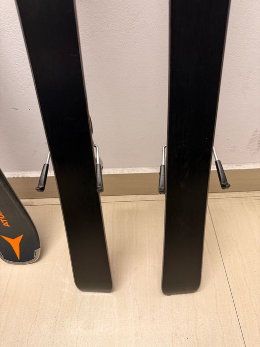 Vand Schiuri Fisher ca noi