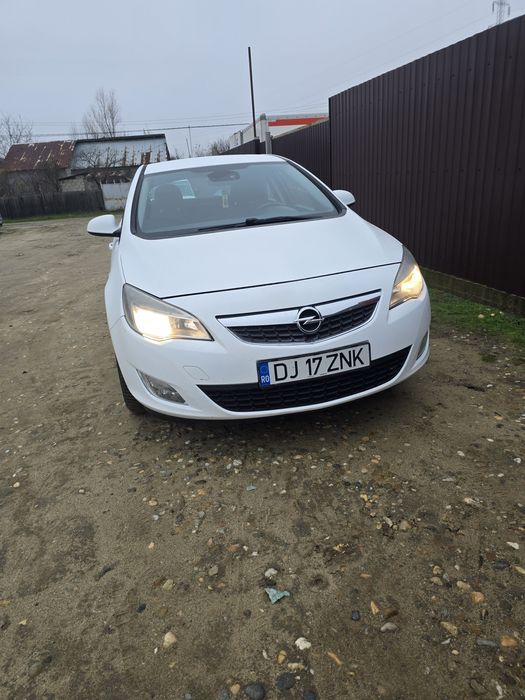 Opel Astra J 1.7 cdti.