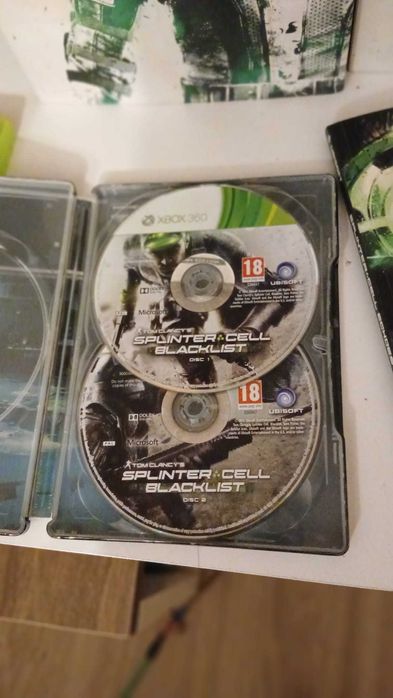 Joc Splinter Cell cu FIGURINĂ Blacklist - 5th Freedom Edition Xbox 360