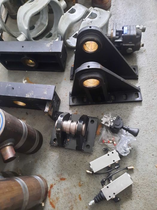 Suporti fixare cilindru basculare semiremorca ,camion kit  basculare