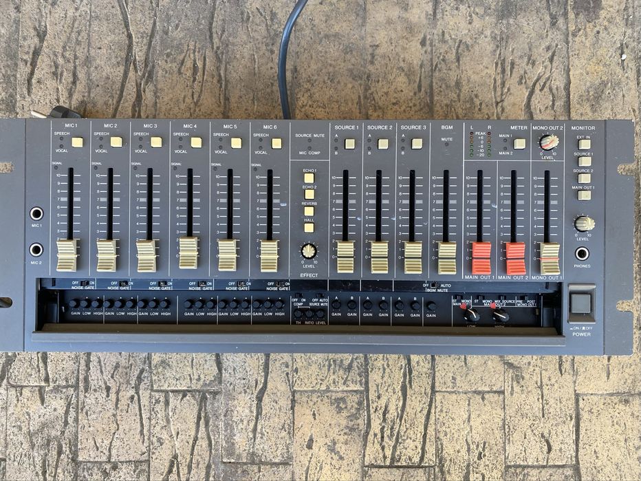 Yamaha MV1000 mixer audio efecte voce