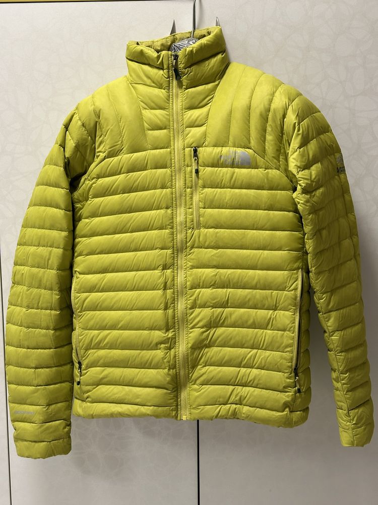 Пухенка The North Face Summit 800 down puffer