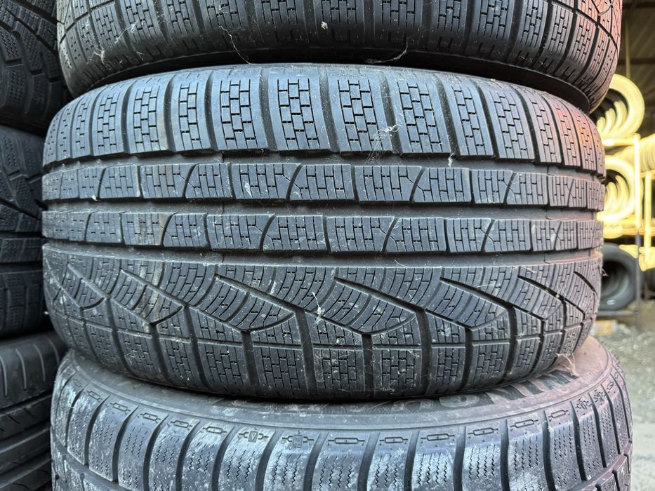 Anvelope 235/50/17 Pirelli