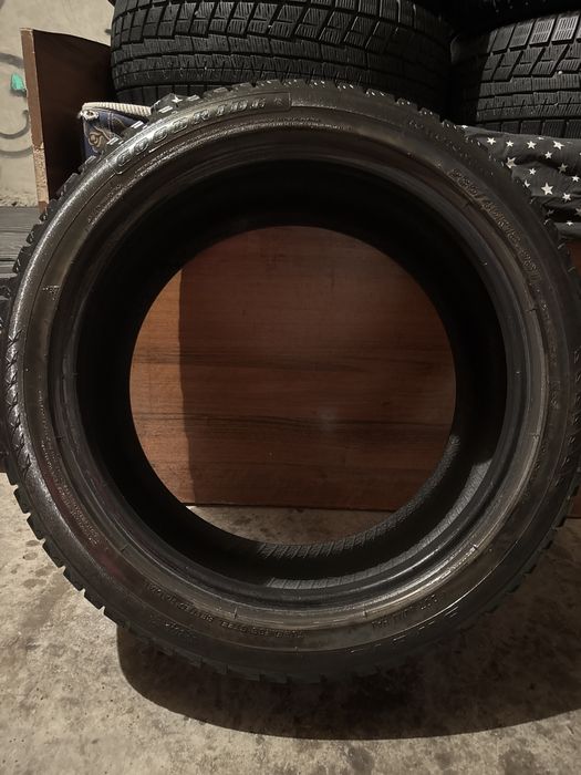 Шины 235/45/18 продаётся хорошем состояние! Жагдайы жаксы тек 1 сезон