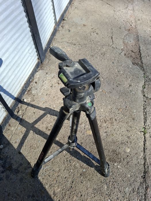 Стойка,трипод за ниво , лазер.