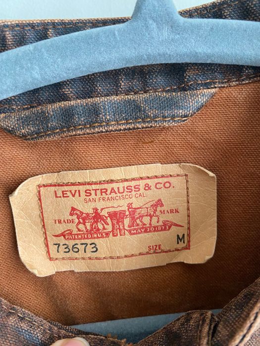 Дънково дамски яке Levi’s размер М в ръждив цвят