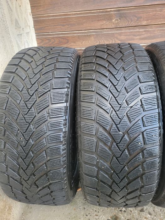 Set anvelope iarna 245 45 R18 Mazzini SnowLeopard ca noi