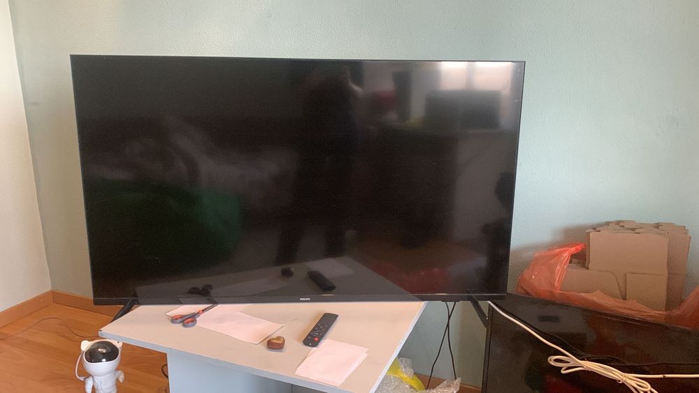 Телевизор  Смарт Philips 7600 series