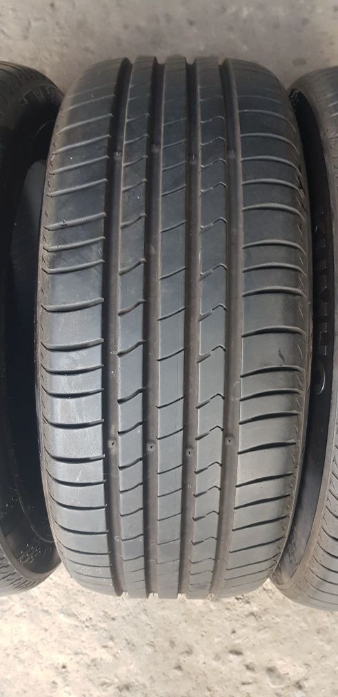 Летни гуми-16цола-215/45-1бр.-65лв."KUMHO"-като нови